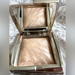 Hourglass Ambient Lighting Bronzer